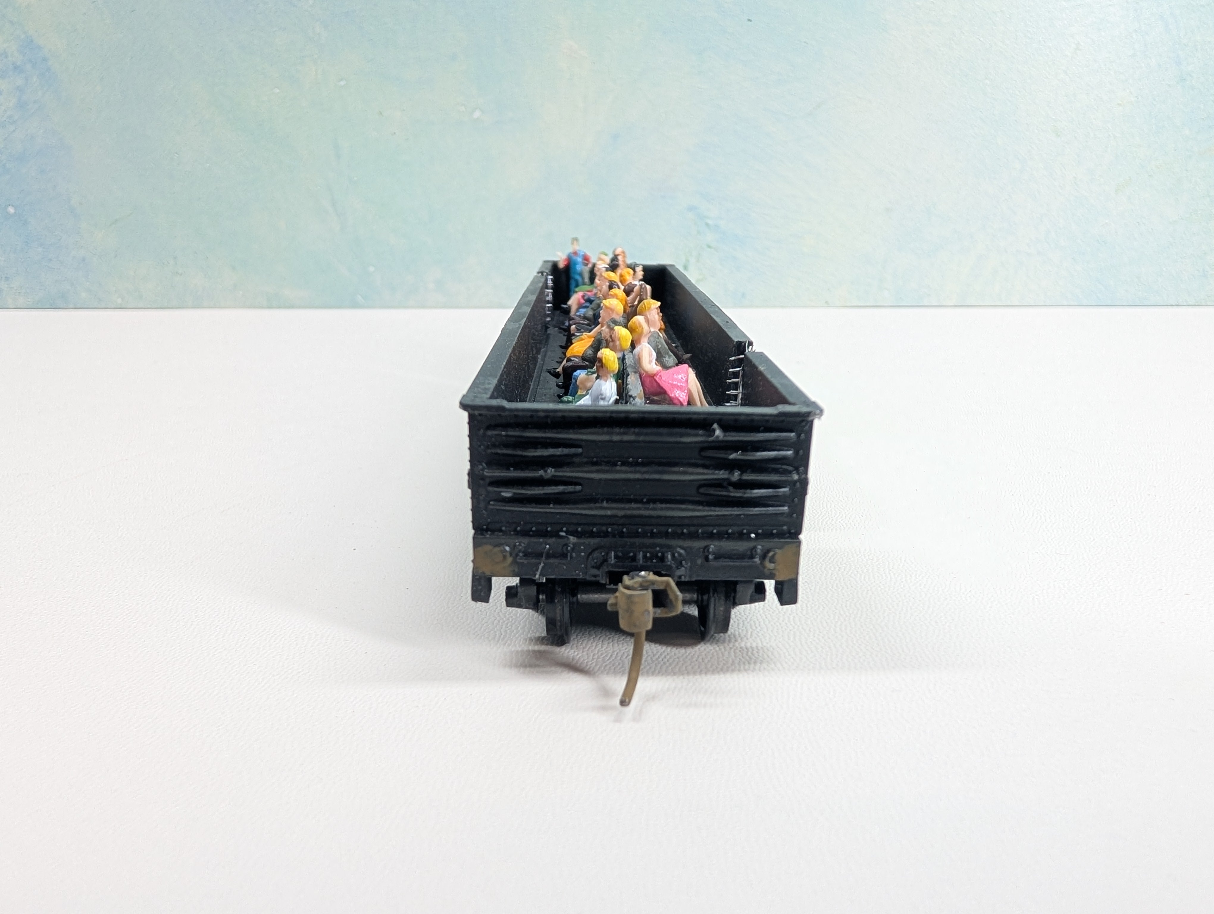 USED Athearn HO Scale Custom 50' Excursion Gondola w/ Passengers Erie #14414