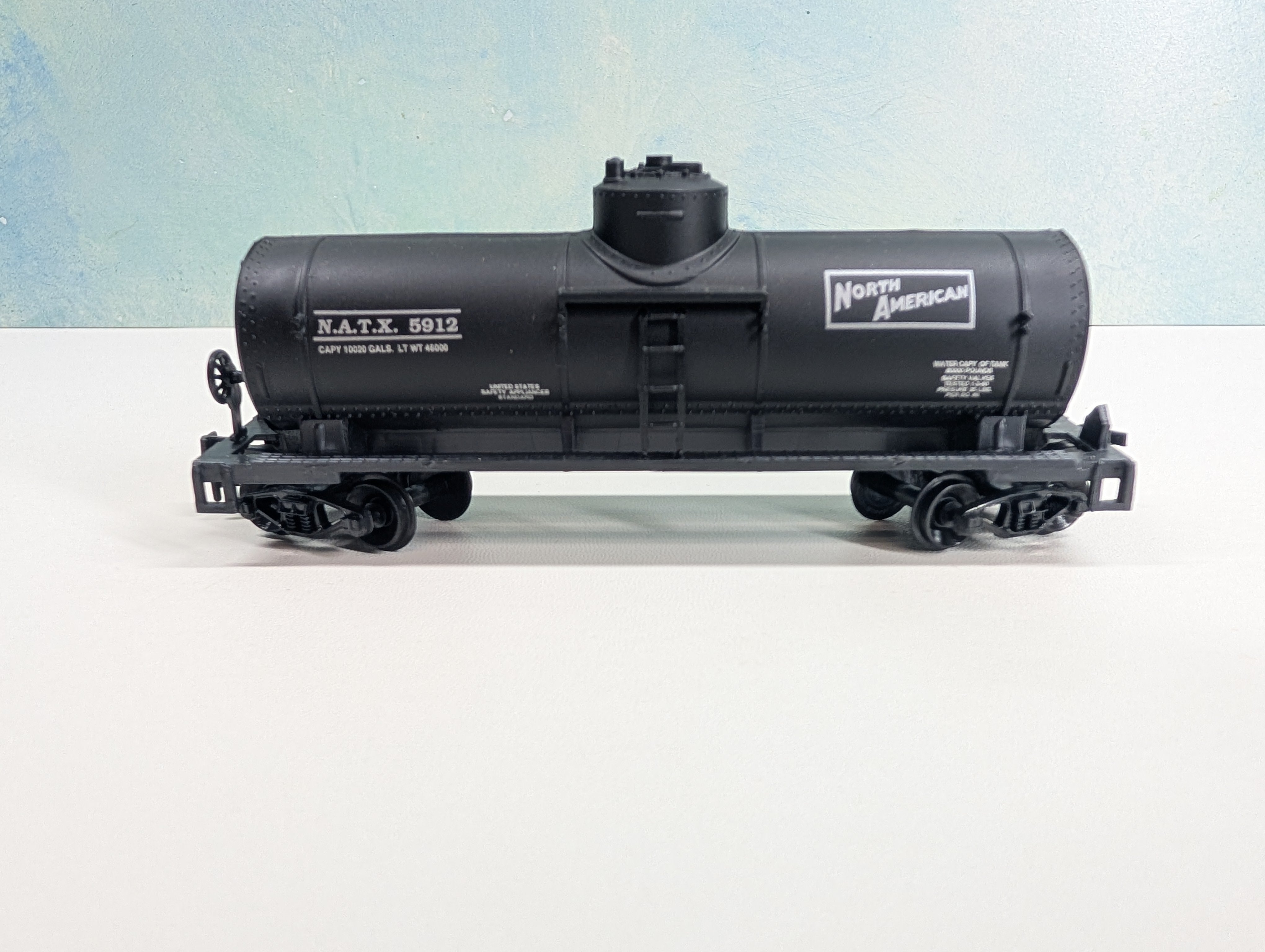 USED Life-Like HO Scale Single Dome Tank Car North American NATX #5912