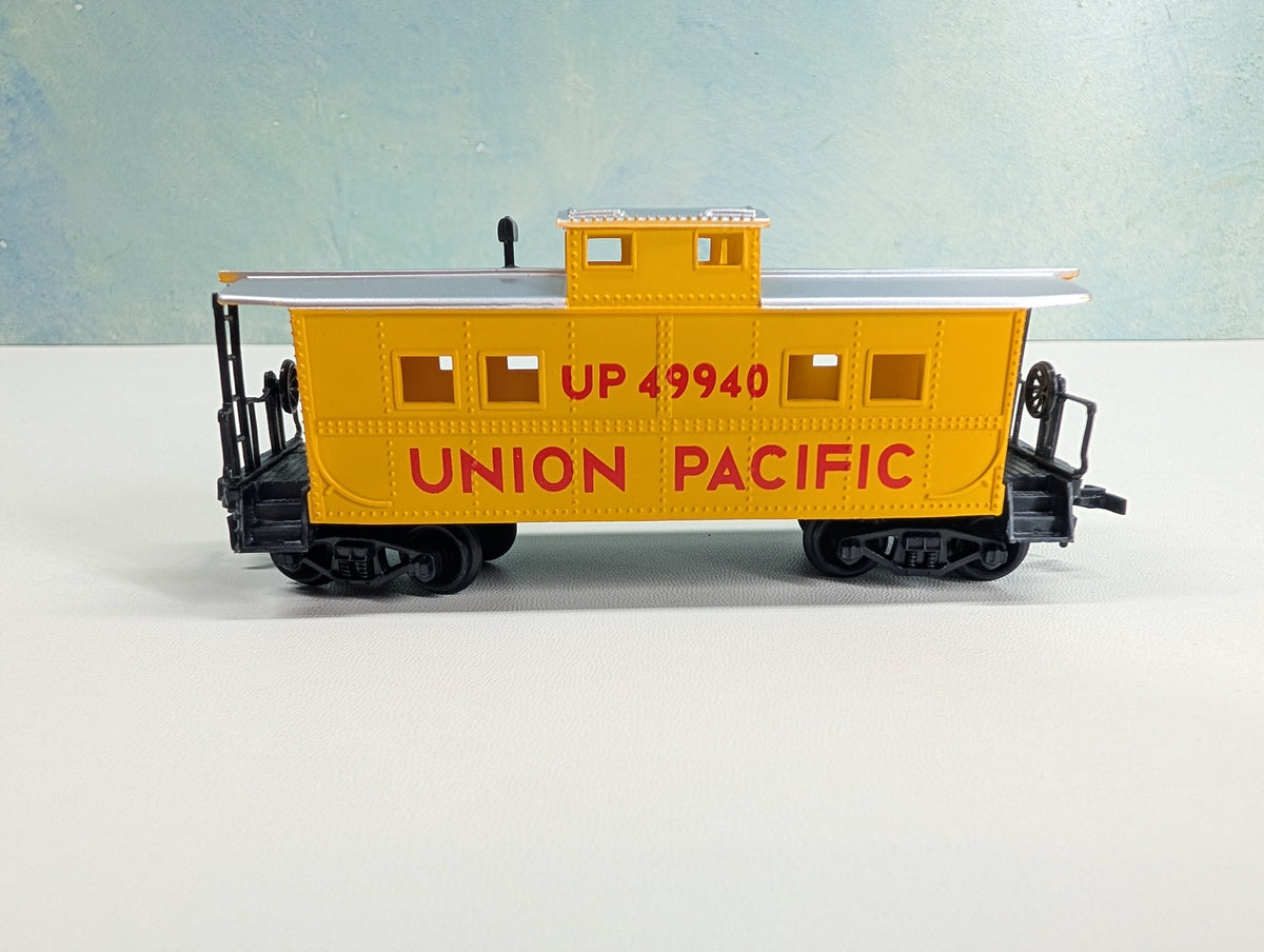USED Life-Like HO Scale Caboose Union Pacific UP #49940