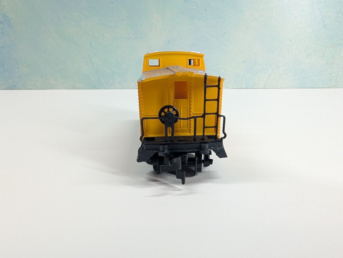USED Life-Like HO Scale Caboose Union Pacific UP #49940