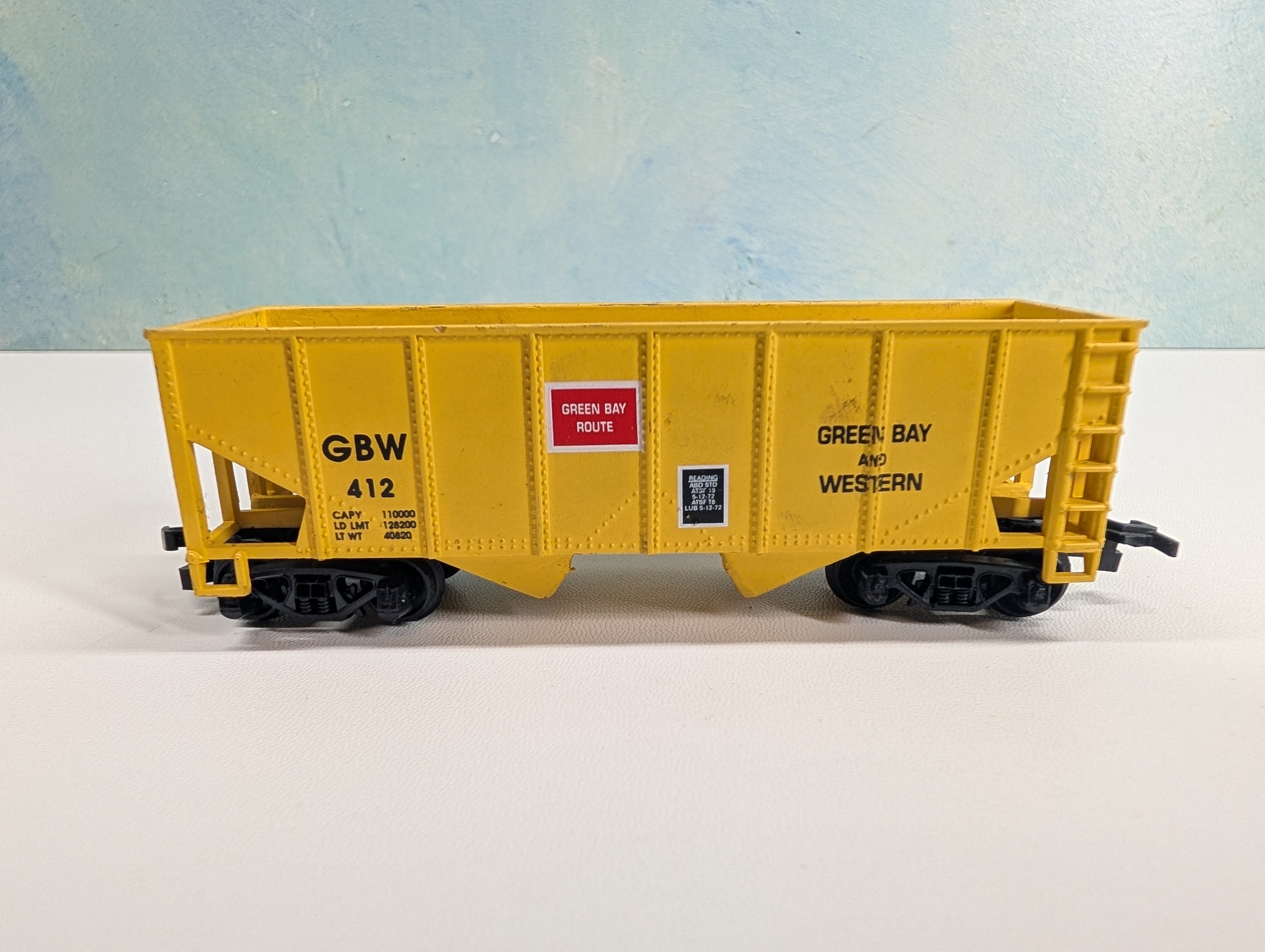 USED HO Scale 2 Bay Hopper Green Bay & Western GBW #412