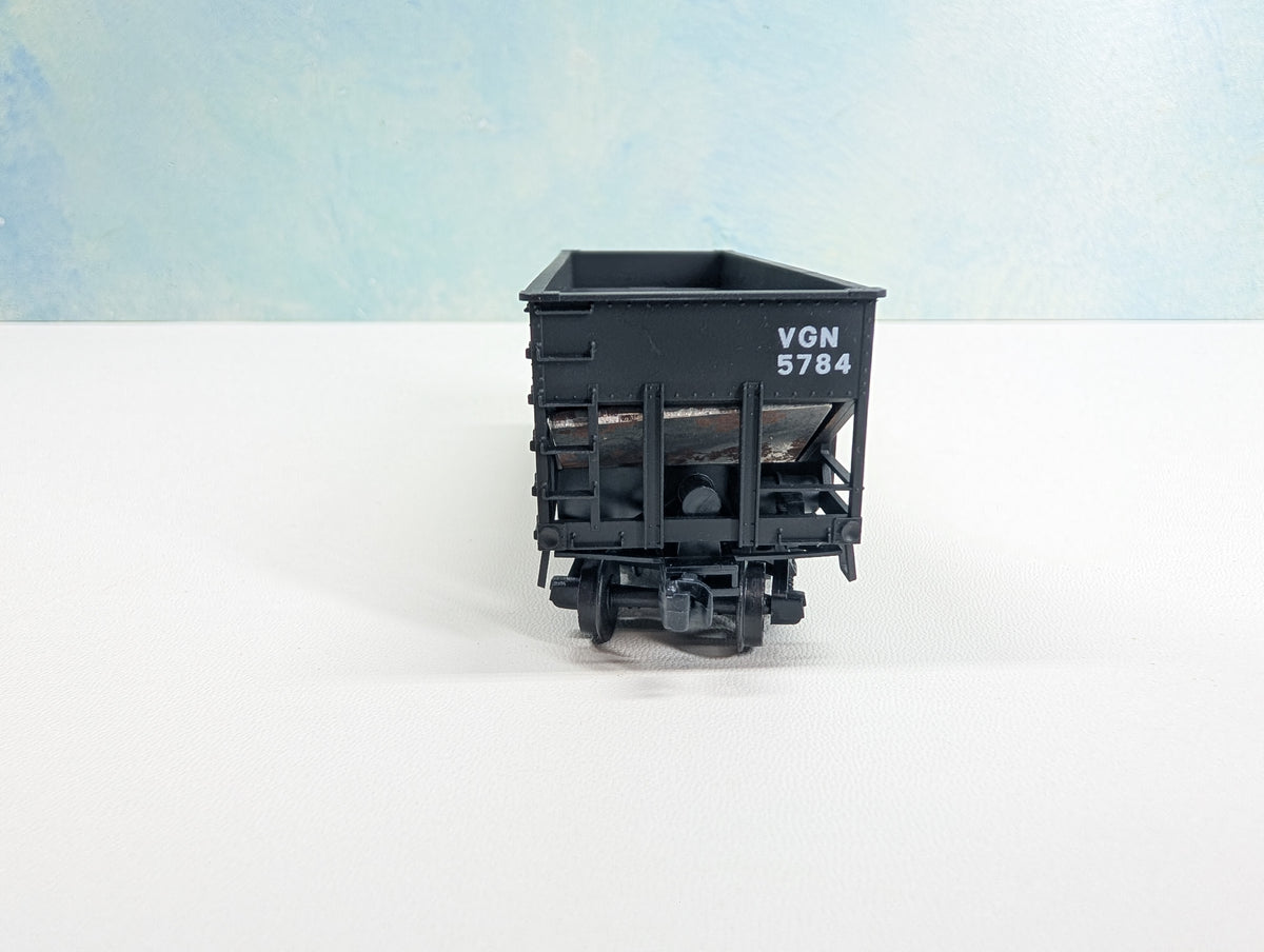 USED Accurail HO Scale 2 Bay Hopper Virginian VGN #5784