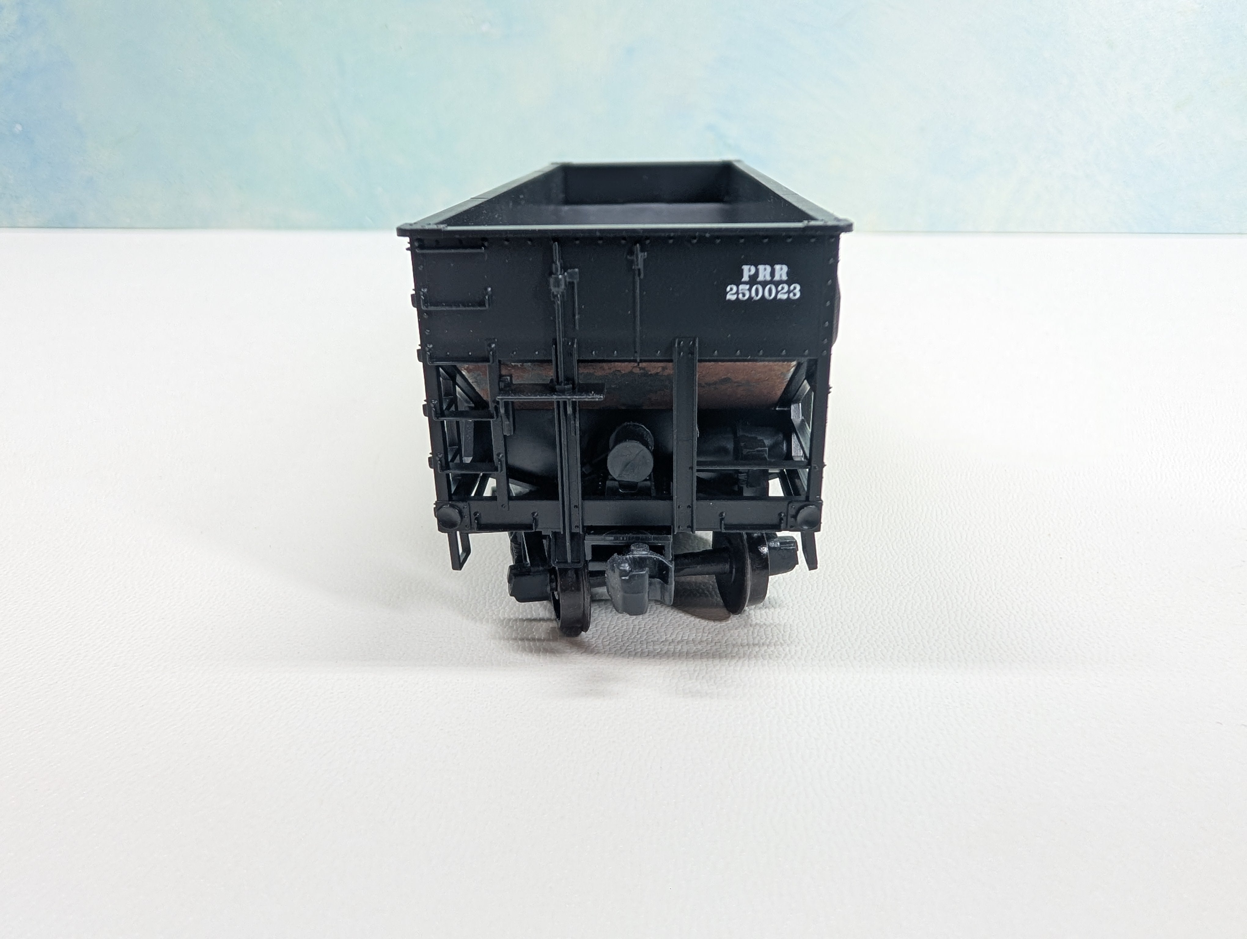 USED Accurail HO Scale 2 Bay Panel Side Hopper Pennsylvania PRR #250023