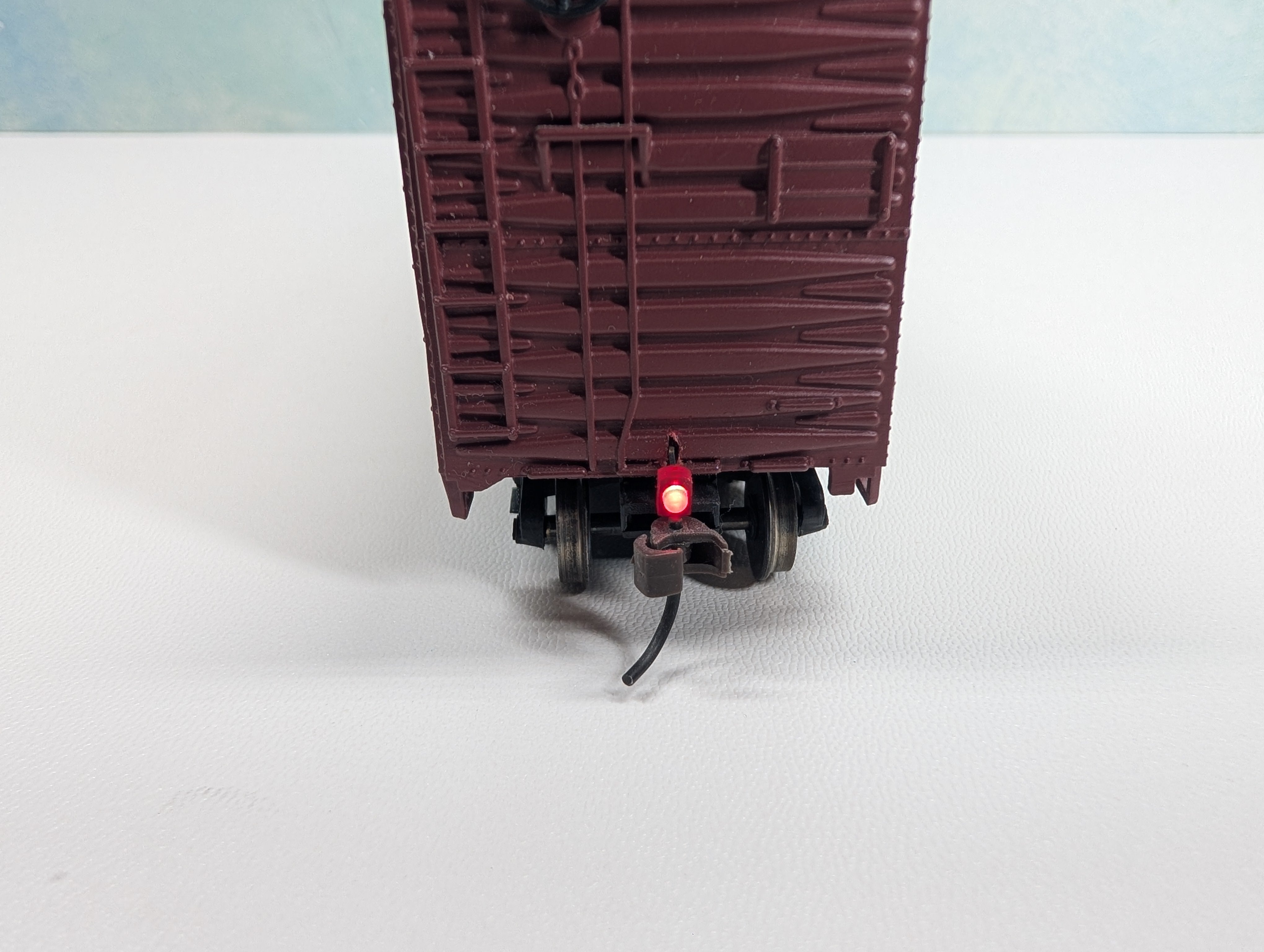 USED Bachmann HO Scale 50' Box Car Conrail CR #171069 w/ Red End of Train Device