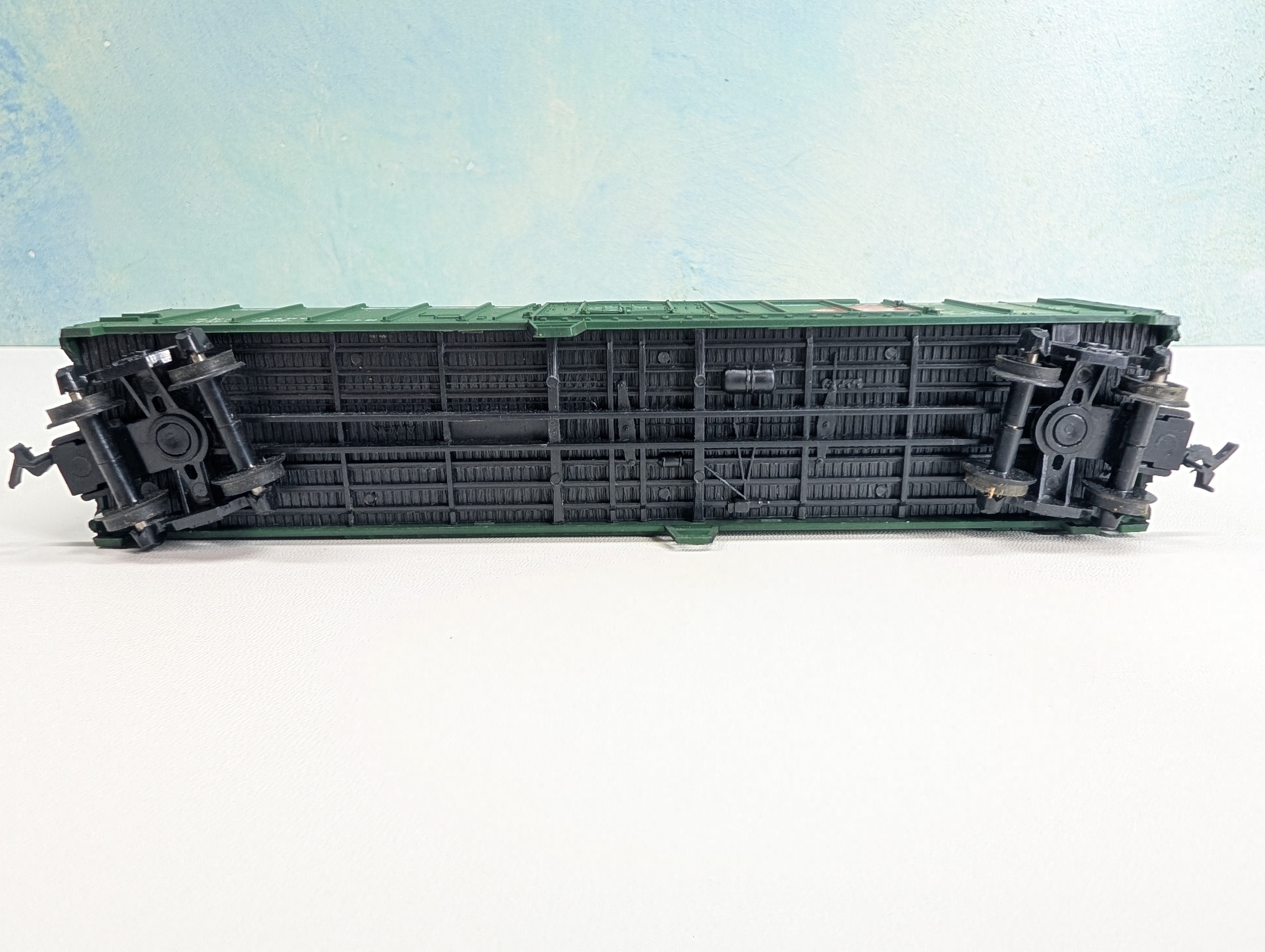 USED Life-Like HO Scale 51' Mechanical Reefer REA Express #6400