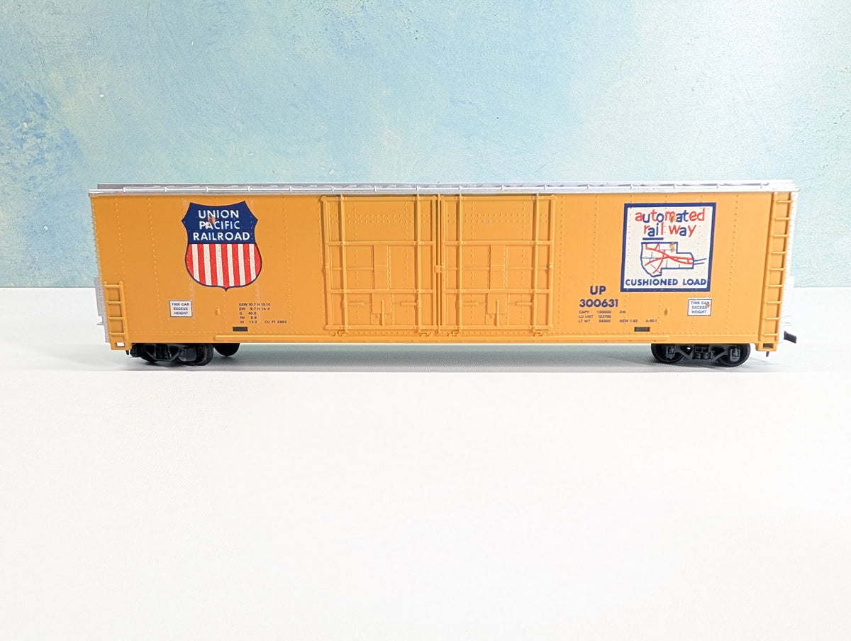 USED Tyco HO Scale 60' Box Car Union Pacific UP #300631