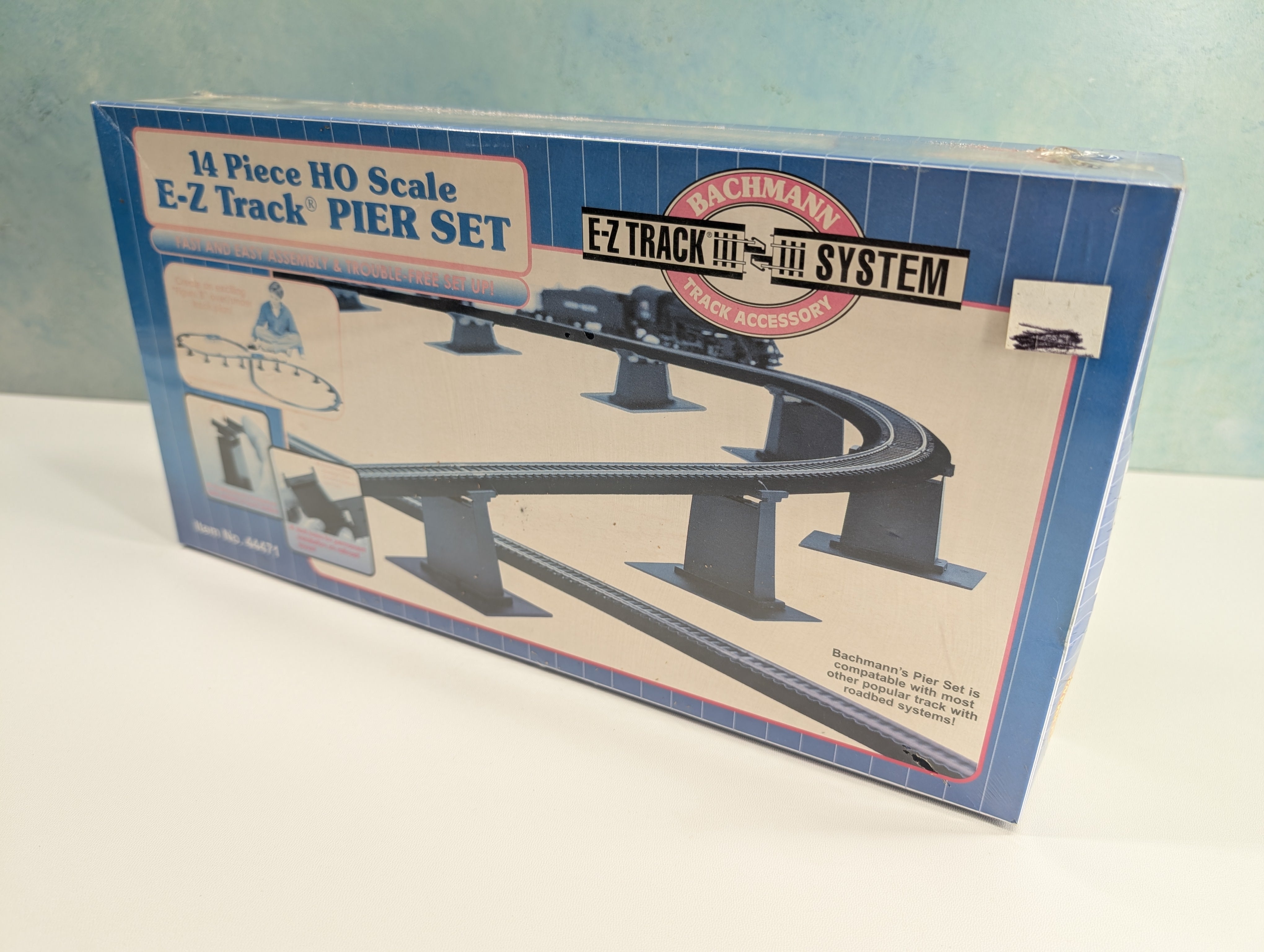 Bachmann 44474 HO Scale E-Z Track Pier Set Sealed KIT (14 pcs)