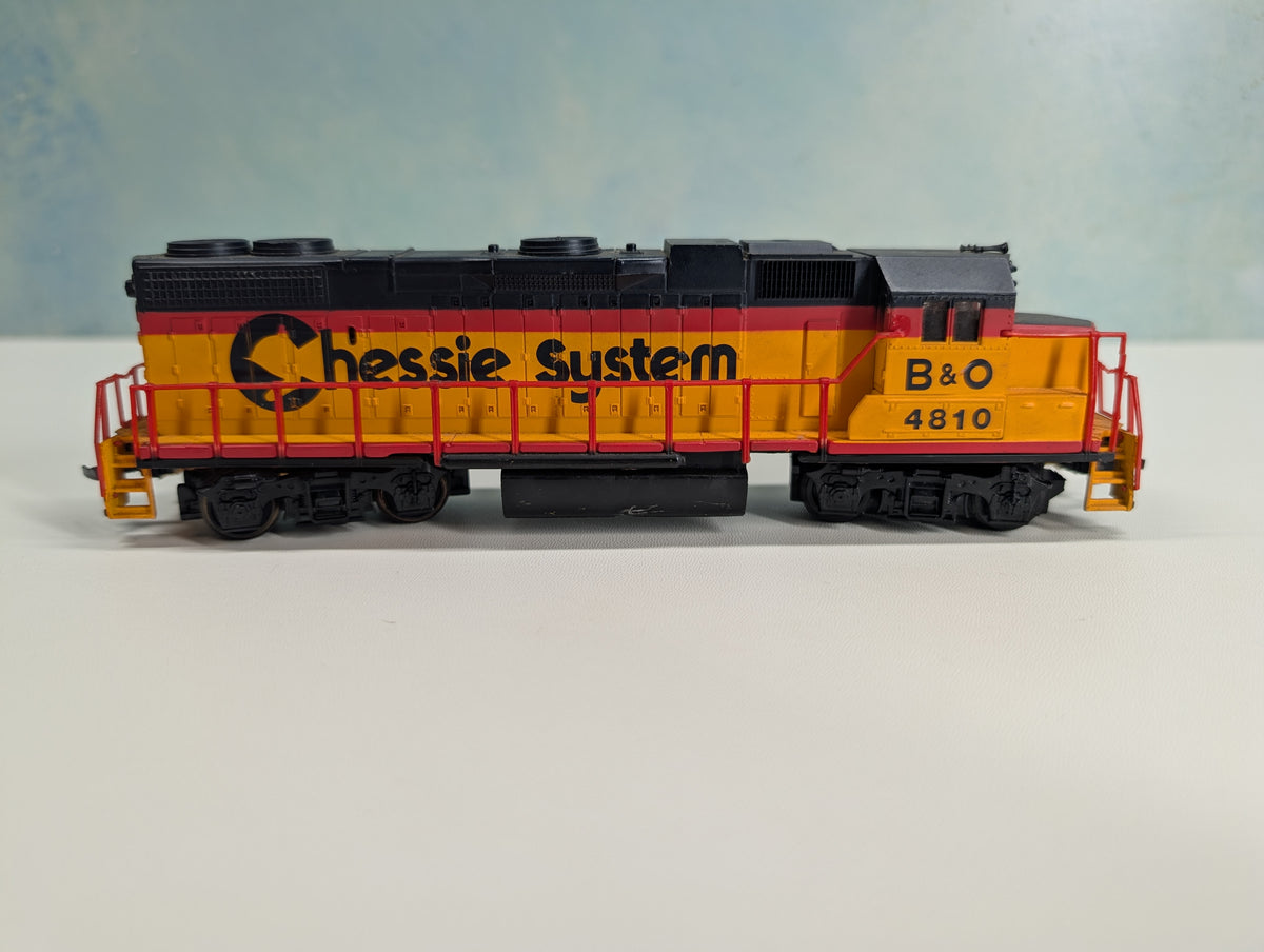 USED Life-Like HO Scale GP-38 Diesel Locomotive Chessie System B&O #4810 Tested! DC