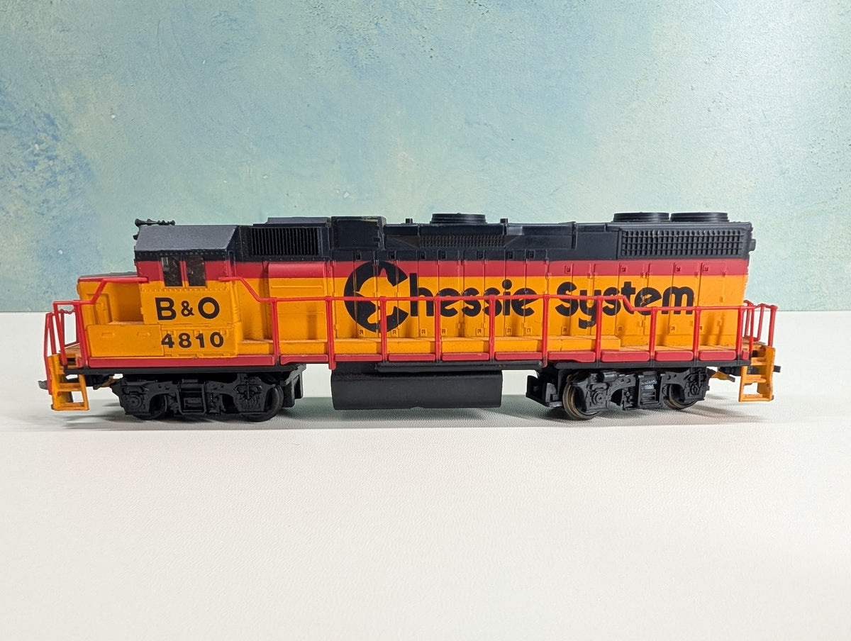 USED Life-Like HO Scale GP-38 Diesel Locomotive Chessie System B&O #4810 Tested! DC