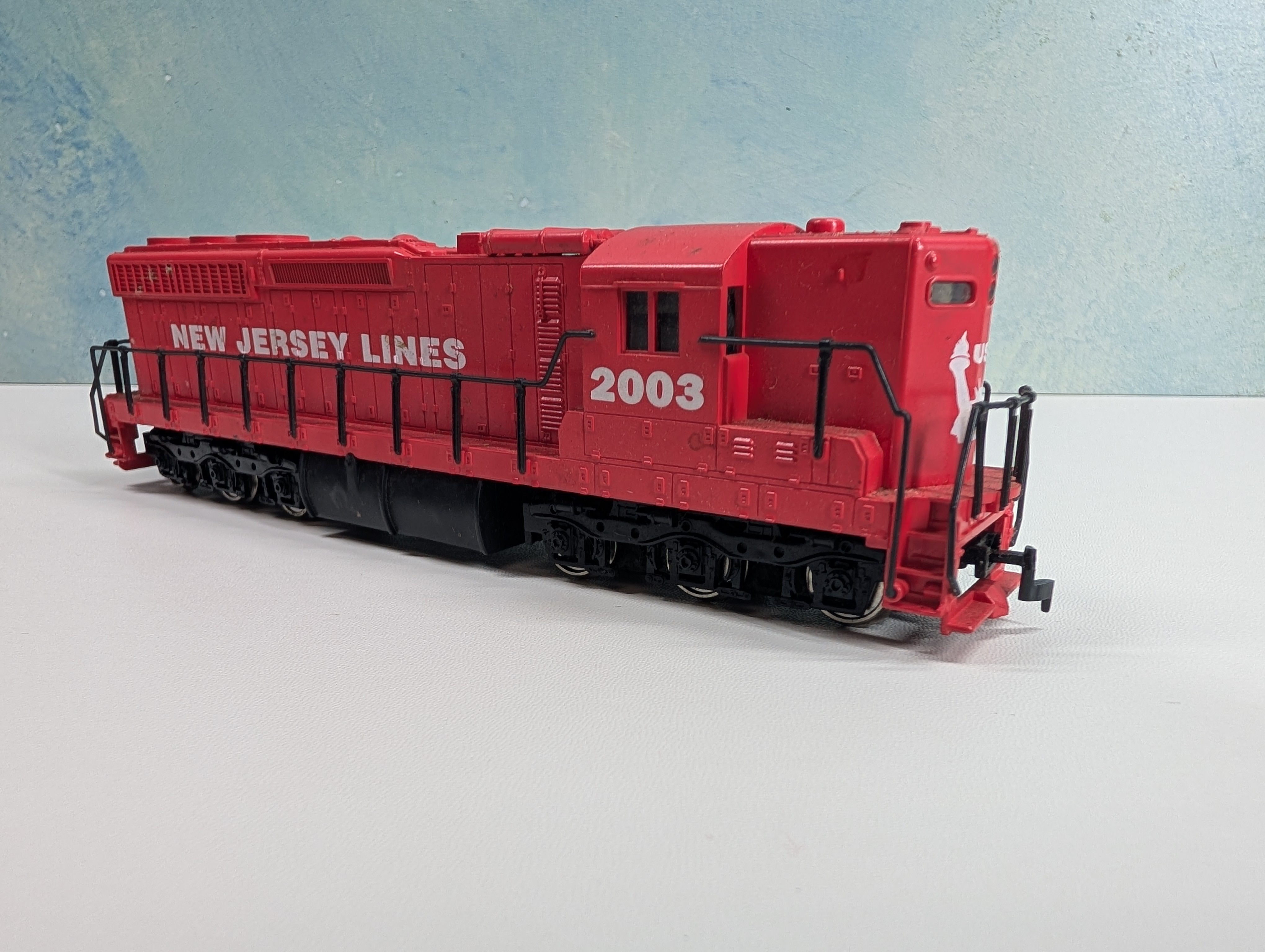USED HO Scale High Nose Diesel Locomotive New Jersey Lines #2003 Runs Great! DC