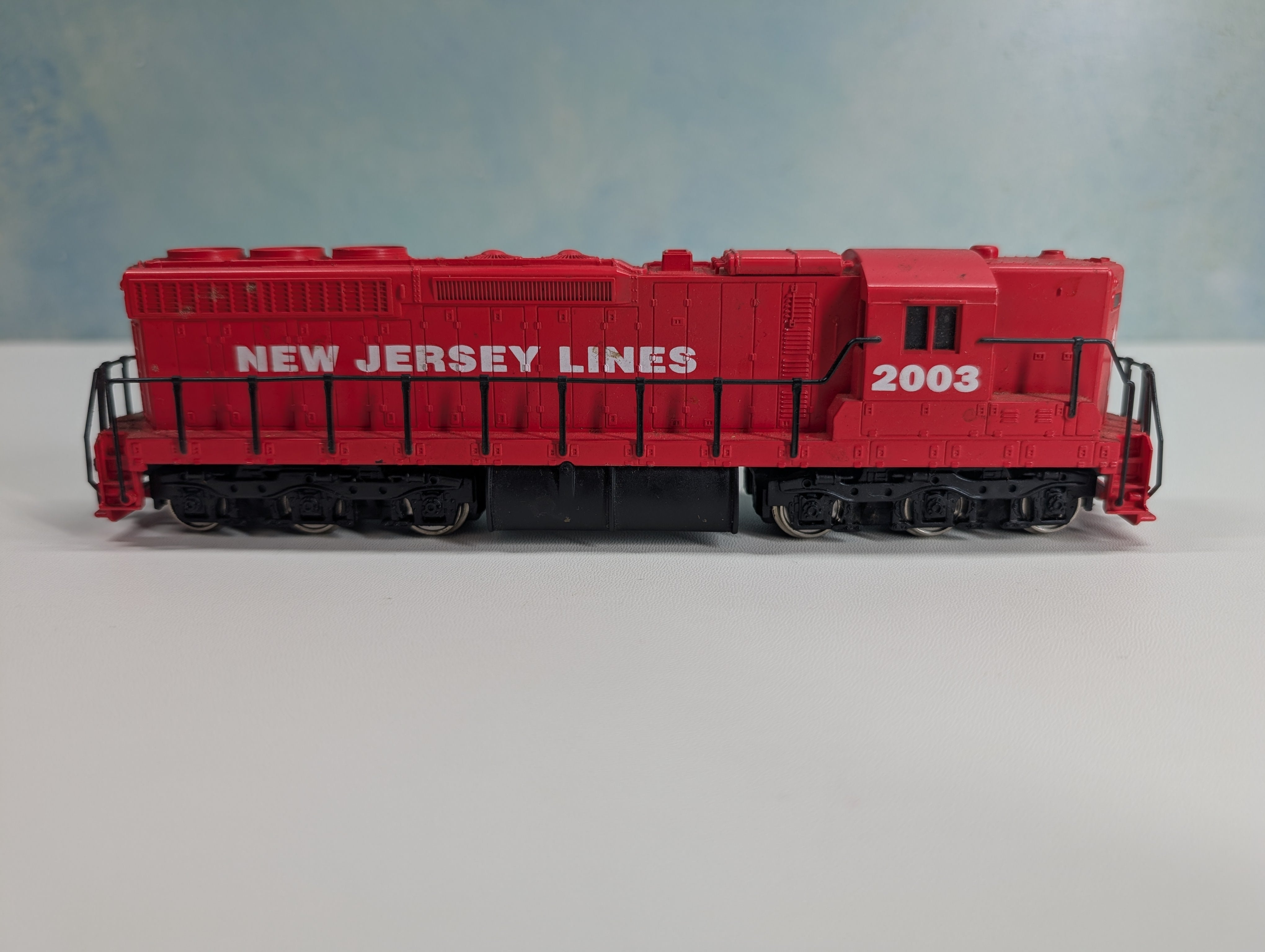 USED HO Scale High Nose Diesel Locomotive New Jersey Lines #2003 Runs Great! DC
