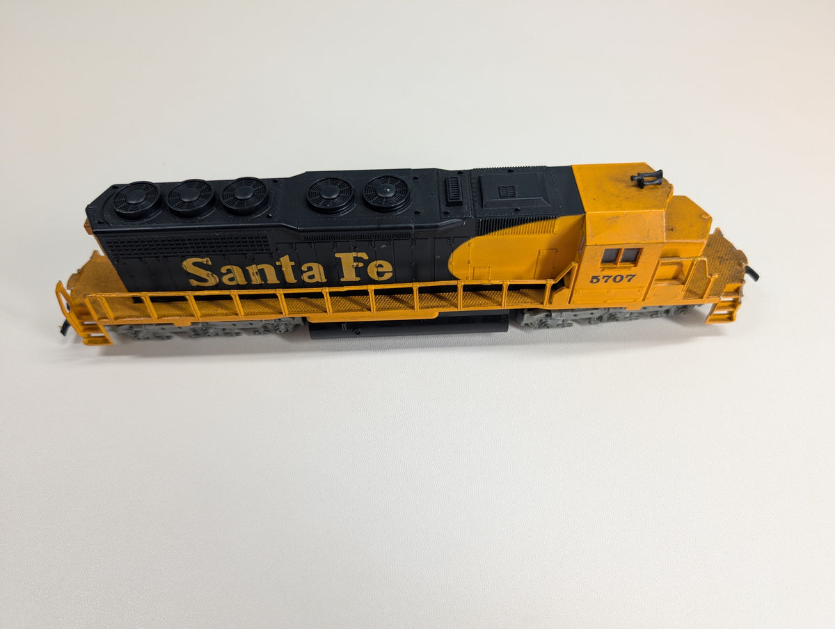 USED AHM HO Scale SD40 Diesel Locomotive Santa Fe #5707 Tested! DC