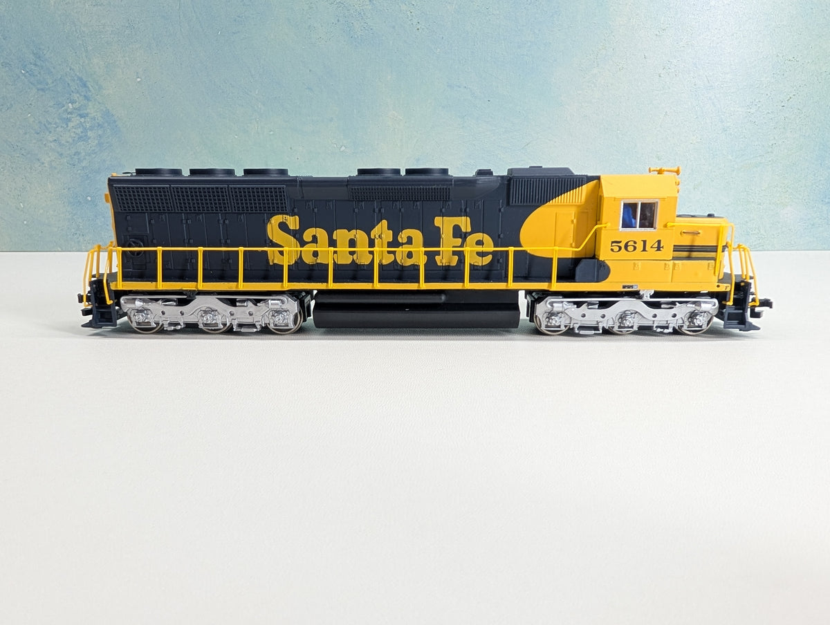 USED Bachmann 11613 HO Scale EMD SD45 Diesel Locomotive Santa Fe #5614 Runs Great! DC