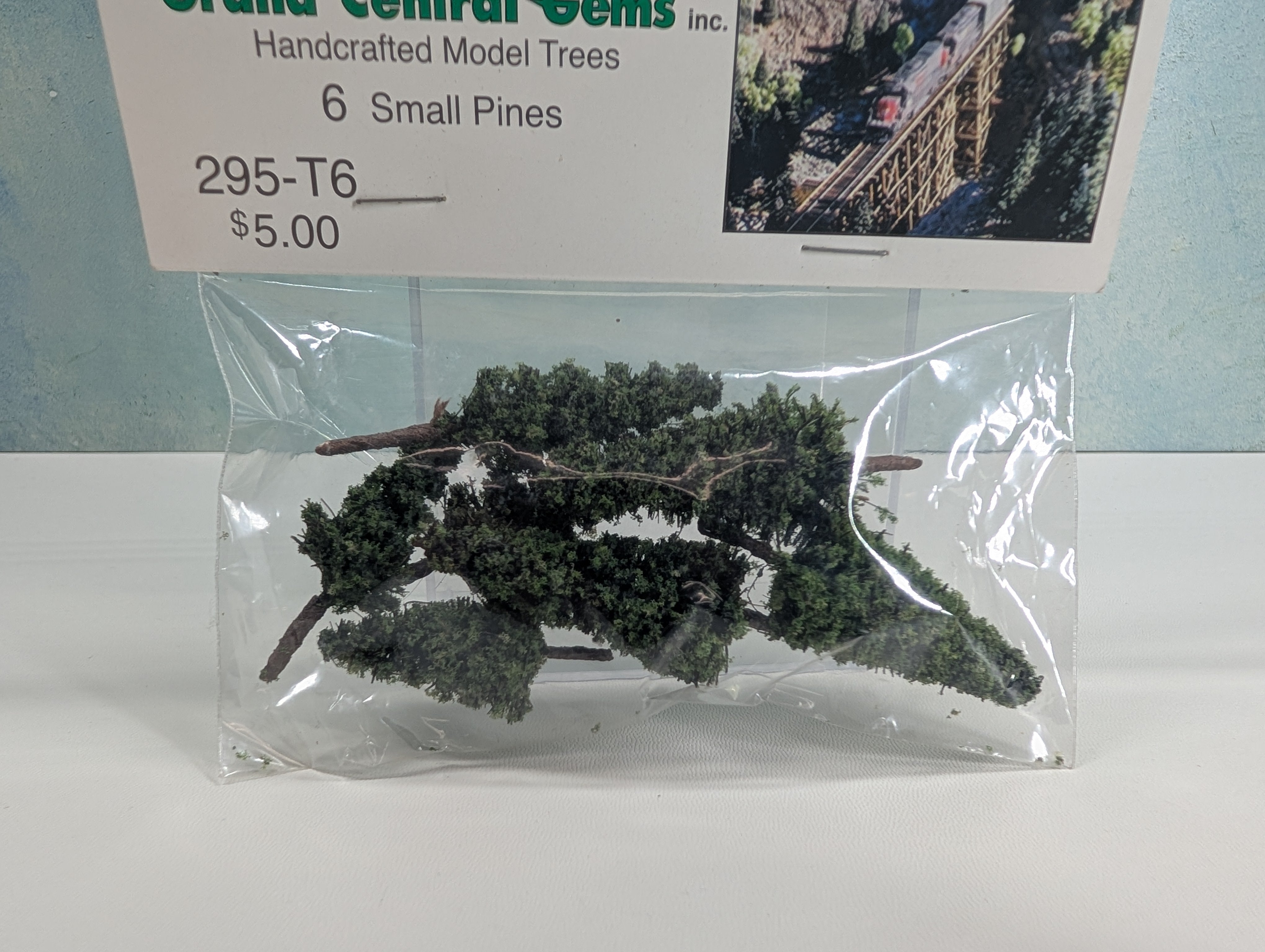 Grand Central Gems 295-T6 MULTI Scale 6 Small Pine Trees