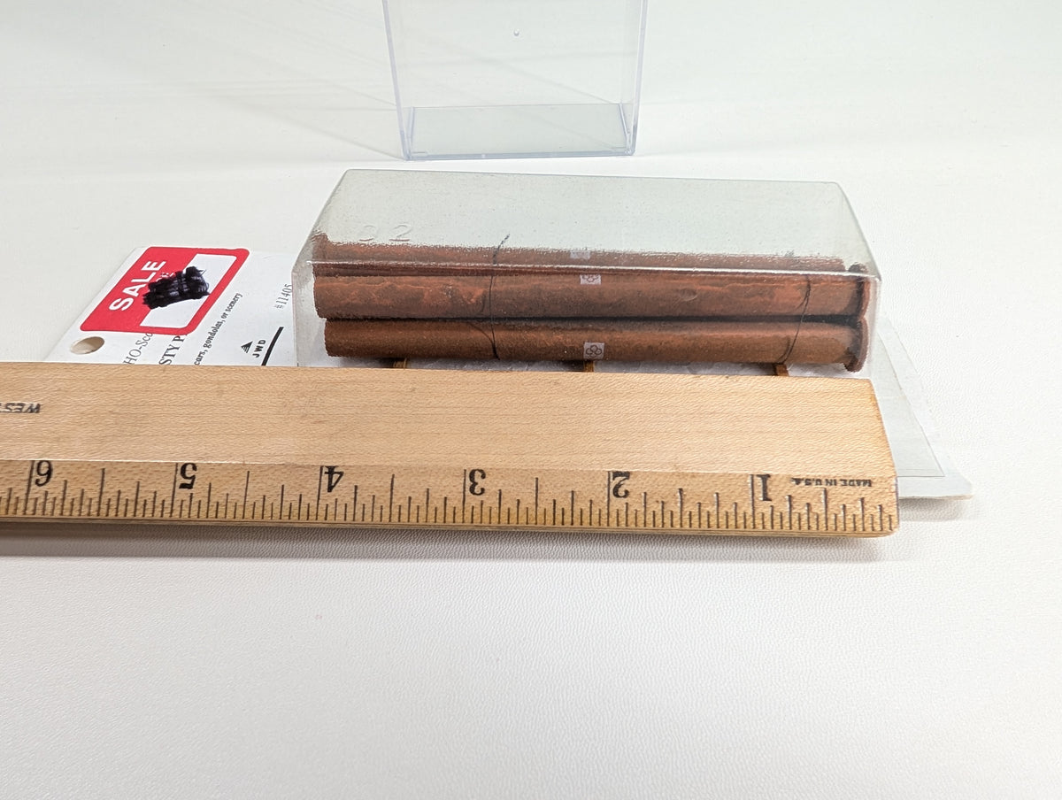 JWD Premium Products 11405 HO Scale Small Rusty Pipe Load, Flanged