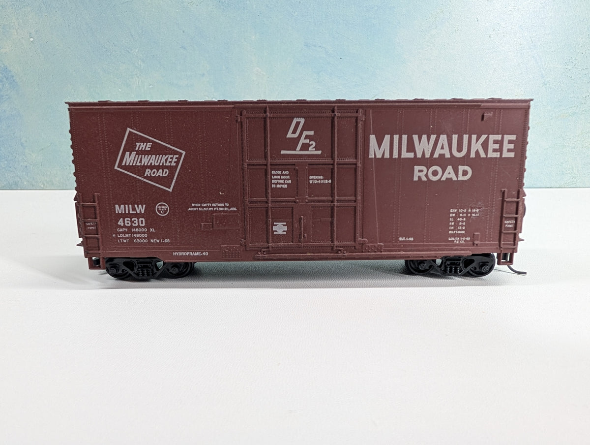 USED Athearn HO Scale 40' Hi-Cube Box Car Milwaukee Road MILW #4630