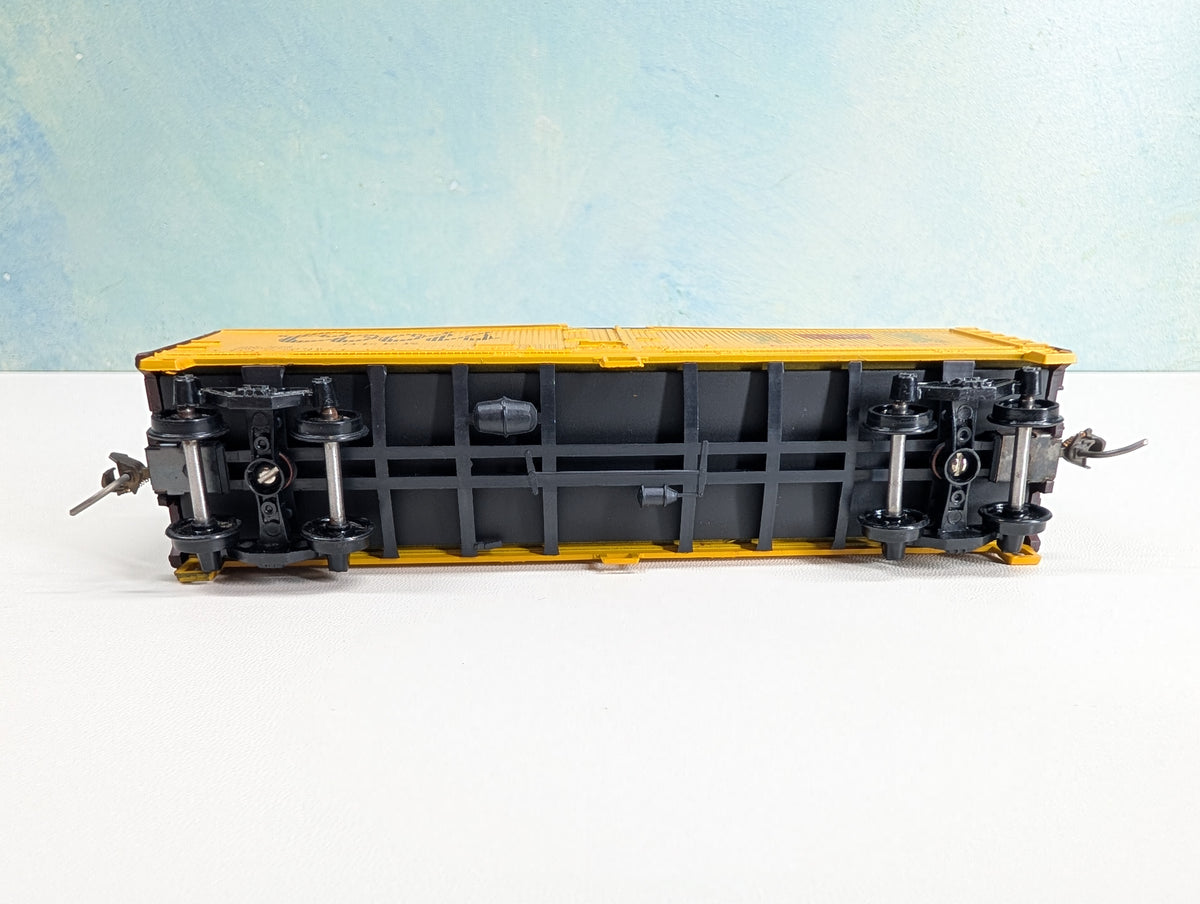 USED Athearn HO Scale 40' Wooden Reefer Box Car Coors Beer GARE #5464