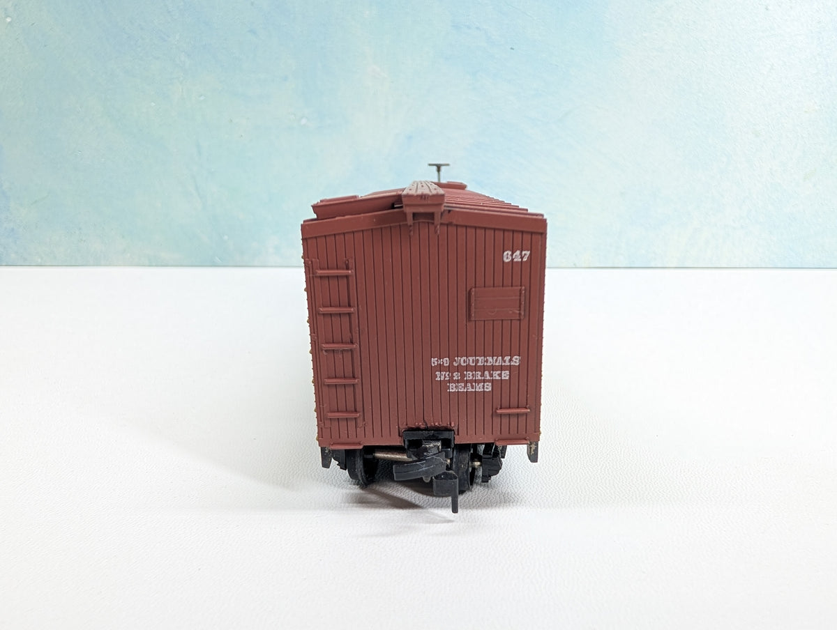 USED TRAIN MINIATURE HO Scale 40' Wooden Reefer Box Car, Billboard Quaker Oats #647