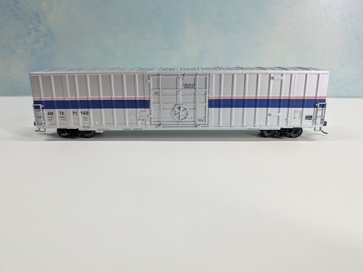 USED Walthers HO Scale 60' Express Box Car Amtrak AMTK #71148 Phase 4