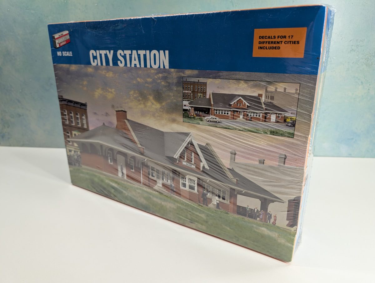 Walthers Cornerstone 933-2904 HO Scale City Station Sealed KIT