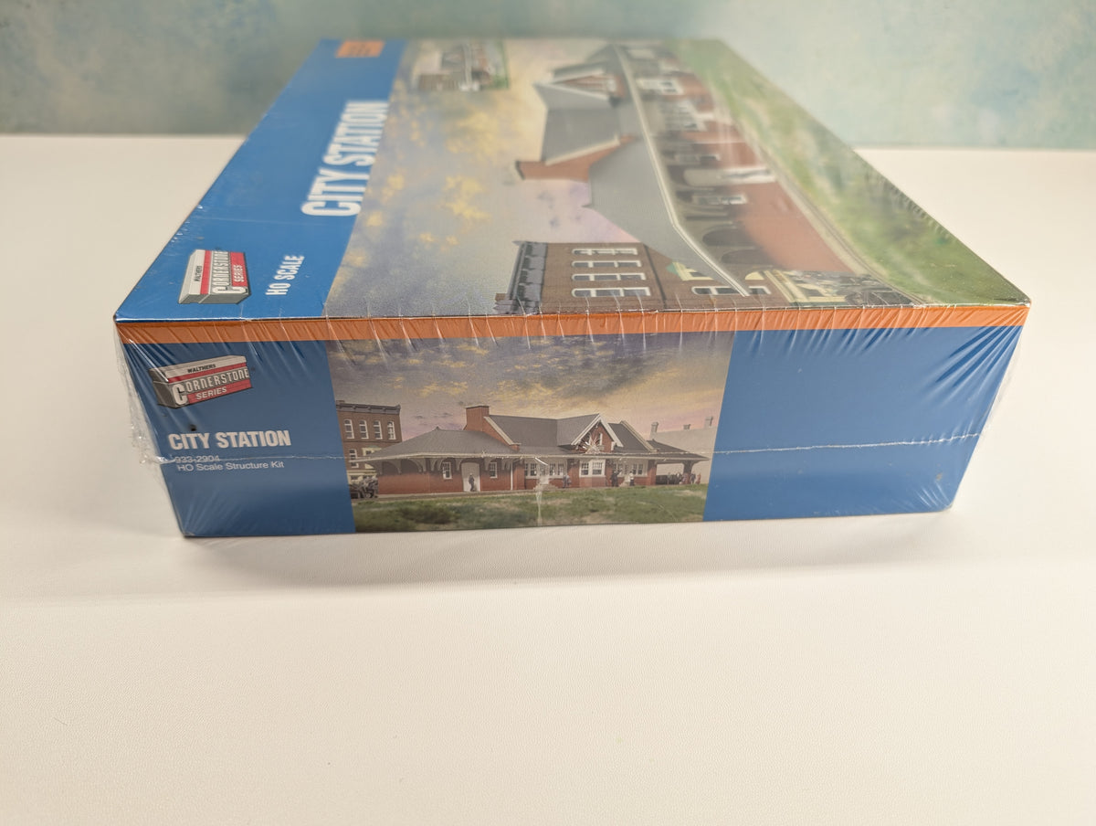 Walthers Cornerstone 933-2904 HO Scale City Station Sealed KIT