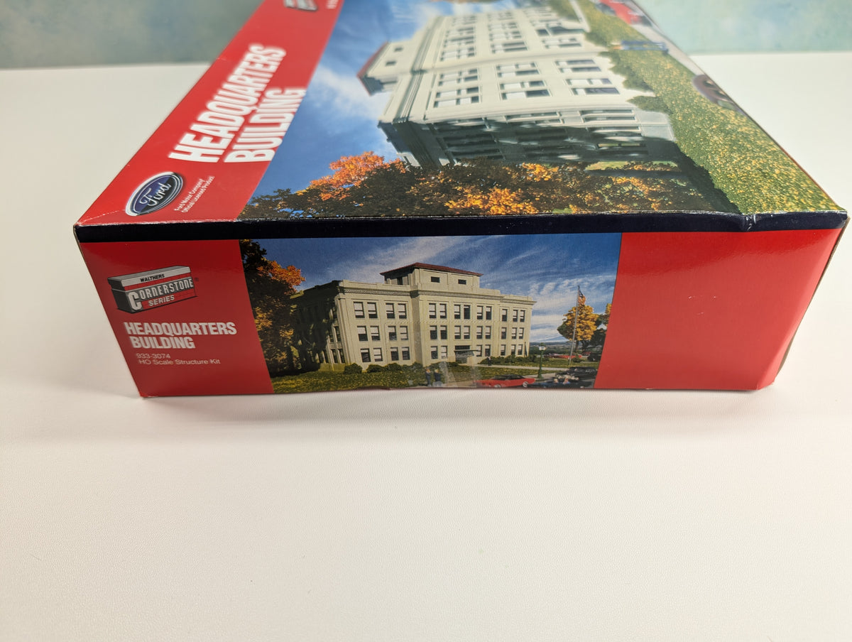 Walthers Cornerstone 933-3074 HO Scale Headquarters Building, Commerical Building (Retired) Sealed, Ford KIT