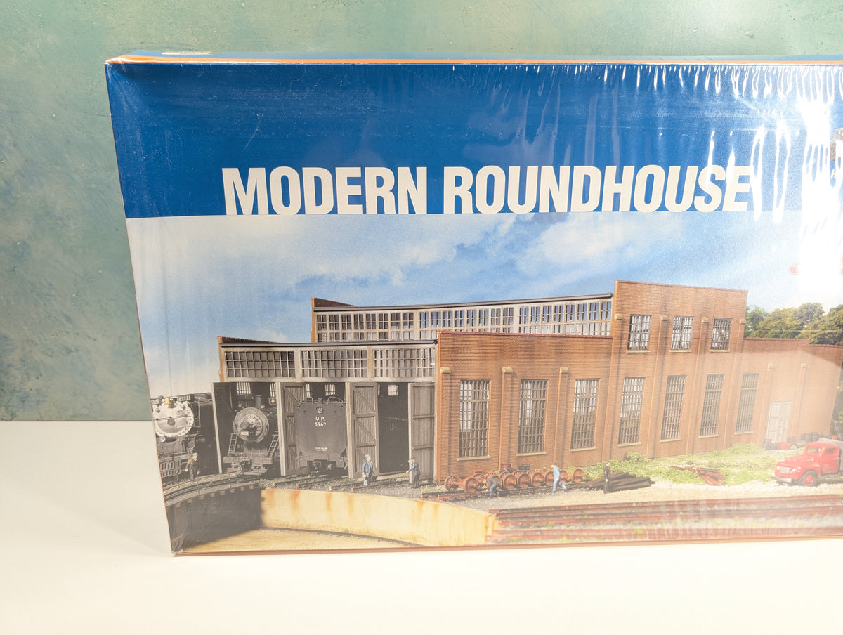 Walthers Cornerstone 933-2900 HO Scale 3-Stall Modern Roundhouse Sealed KIT