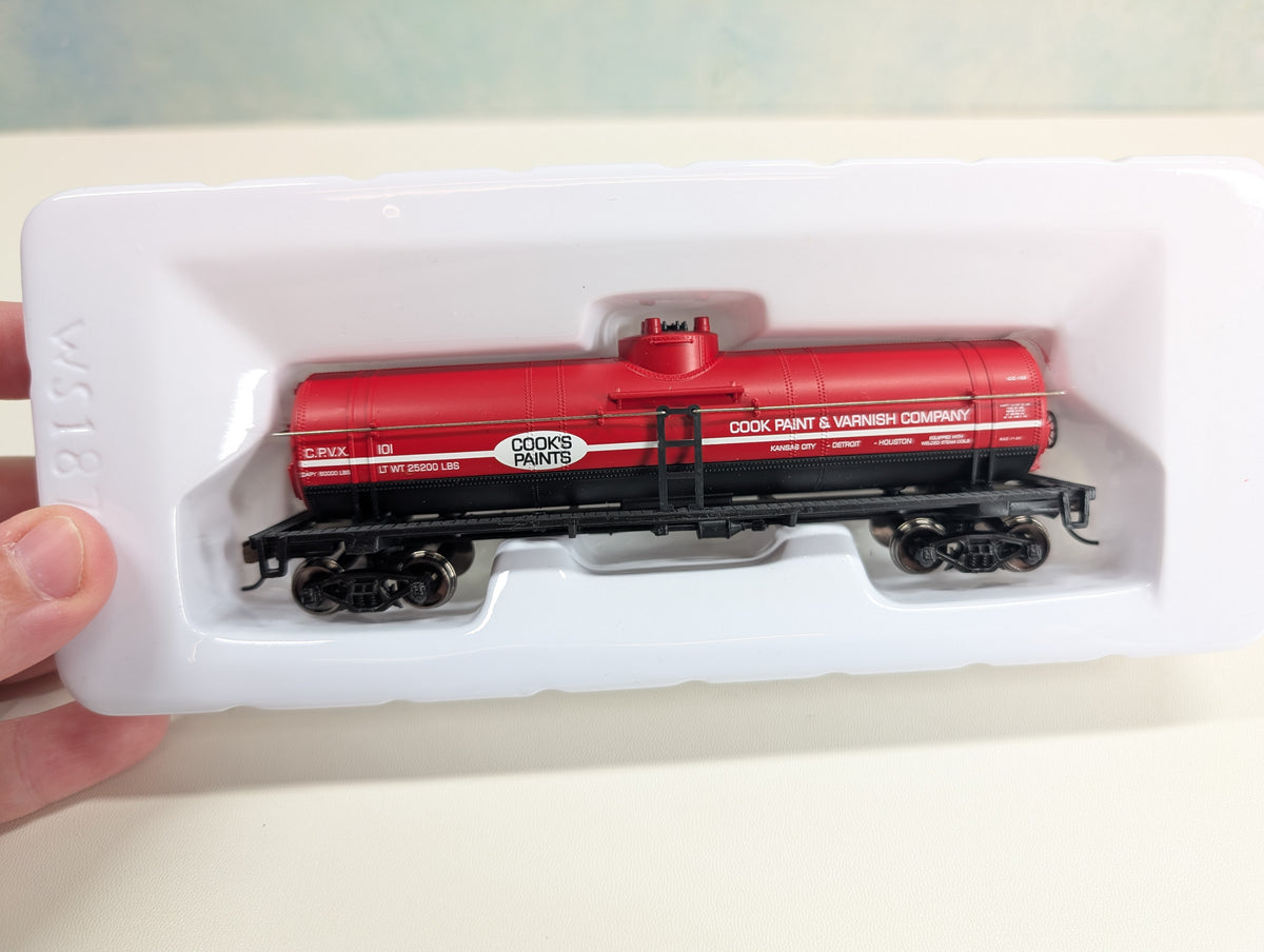 Walthers Trainline 931-1442 HO Scale Single Dome Tank Car Cook Paint & Varnish Co CPVX #101 Metal Wheels