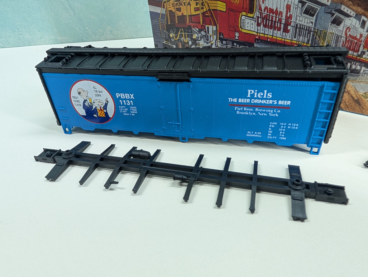 Athearn HO Scale 40' Steel Ice Bunker Reefer "Show Me Model Railroad Co" Piels, The Beer Drinker's Beer PBBX #1131 KIT