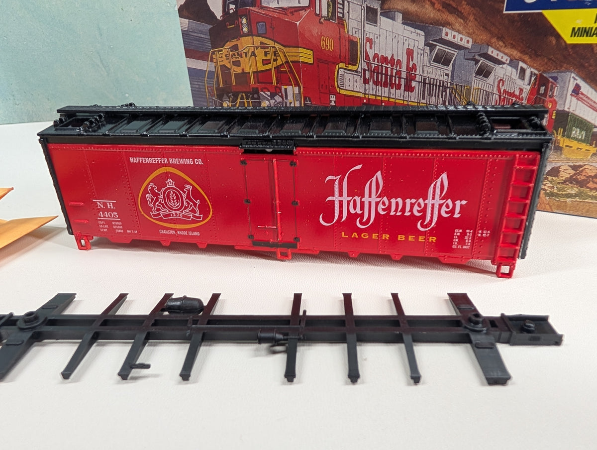 Athearn HO Scale 40' Steel Beer Reefer Haffenreefer Lager Beer NH #4405 Greenway Products Custom KIT