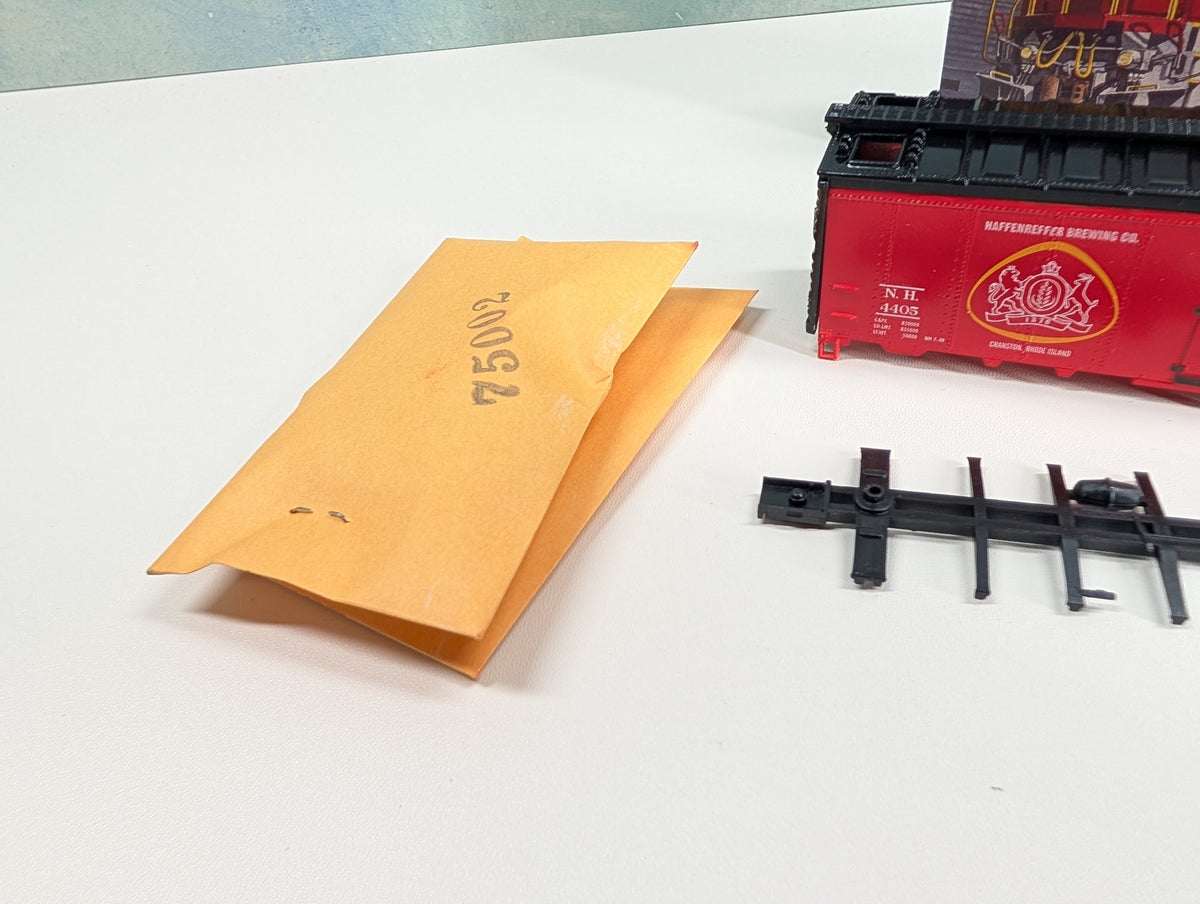 Athearn HO Scale 40' Steel Beer Reefer Haffenreefer Lager Beer NH #4405 Greenway Products Custom KIT