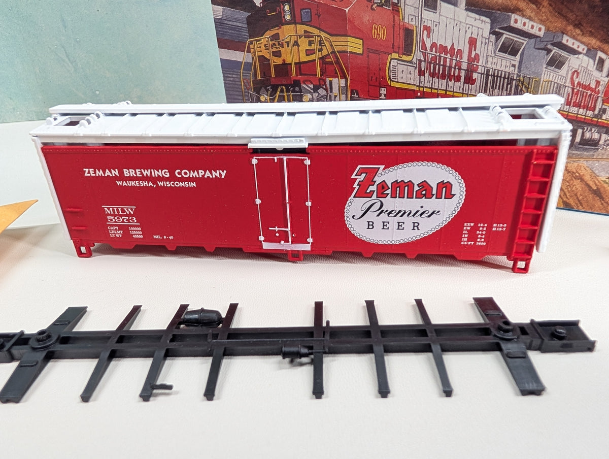 Athearn HO Scale 40' Steel Beer Reefer Zeman Premier Beer MILW #5973 Greenway Products Custom KIT
