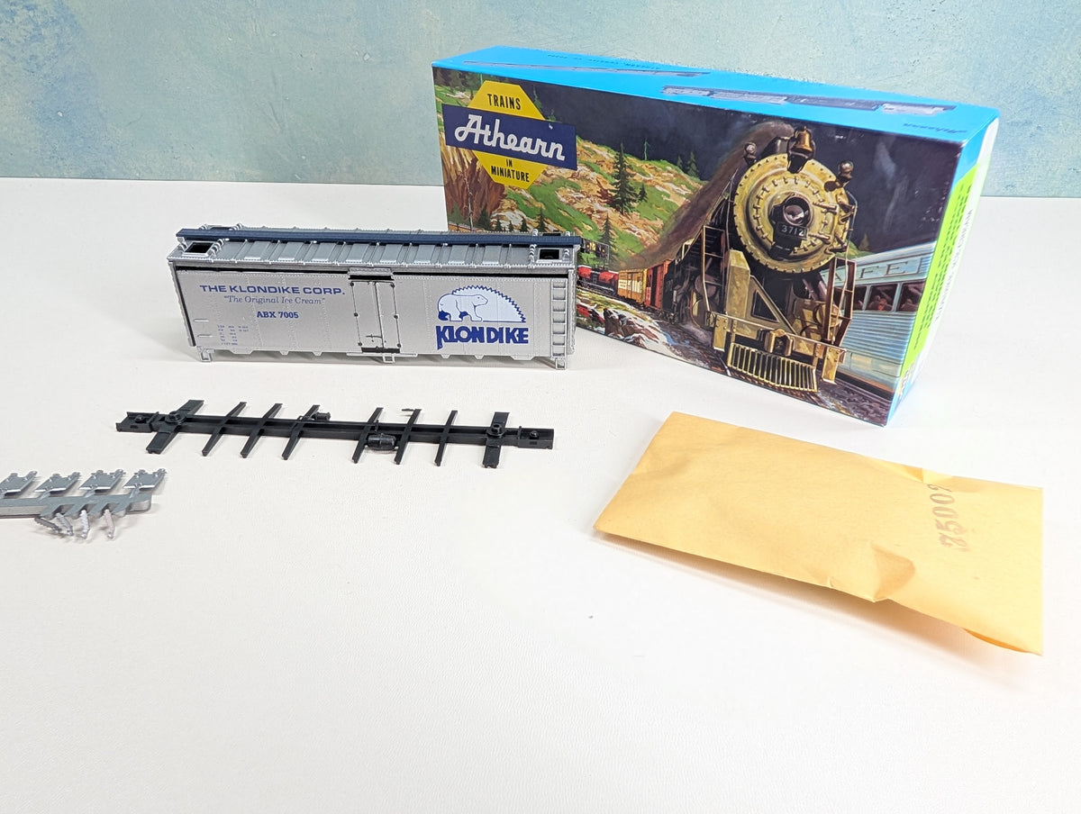 Athearn HO Scale 40' Steel Reefer Klondike Ice Cream ABX #7005 Greenway Products Custom, RARE KIT