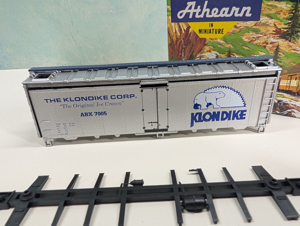 Athearn HO Scale 40' Steel Reefer Klondike Ice Cream ABX #7005 Greenway Products Custom, RARE KIT