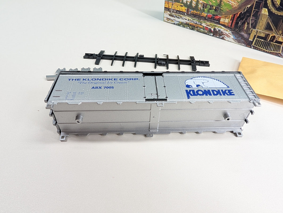 Athearn HO Scale 40' Steel Reefer Klondike Ice Cream ABX #7005 Greenway Products Custom, RARE KIT