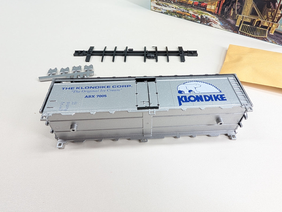 Athearn HO Scale 40' Steel Reefer Klondike Ice Cream ABX #7005 Greenway Products Custom, RARE KIT