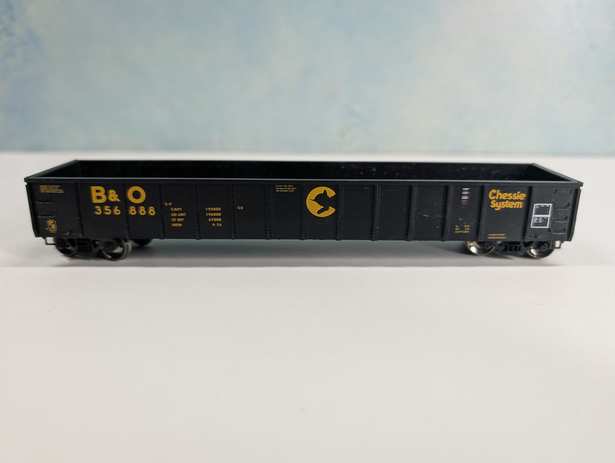 USED Roundhouse HO Scale 53' Gondola Chessie System B&O #356888 Metal Wheels