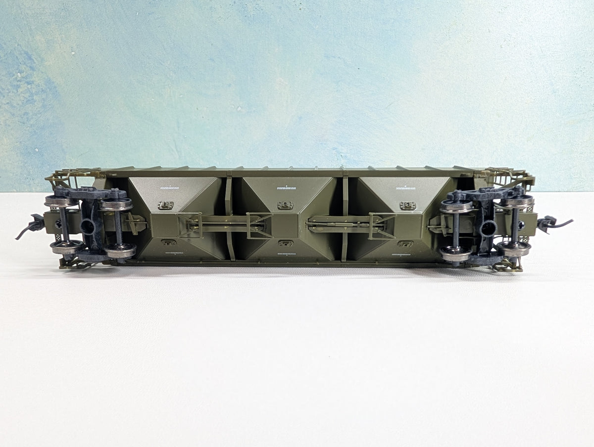 USED Life-Like HO Scale Covered Hopper USLX #1338 Metal Wheels, Proto 2000