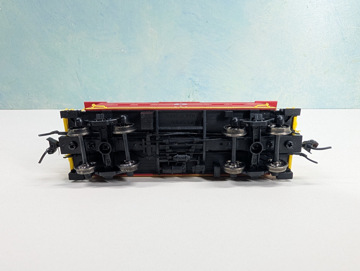 USED Life-Like HO Scale Caboose Lehigh and New England #583 Metal Wheels