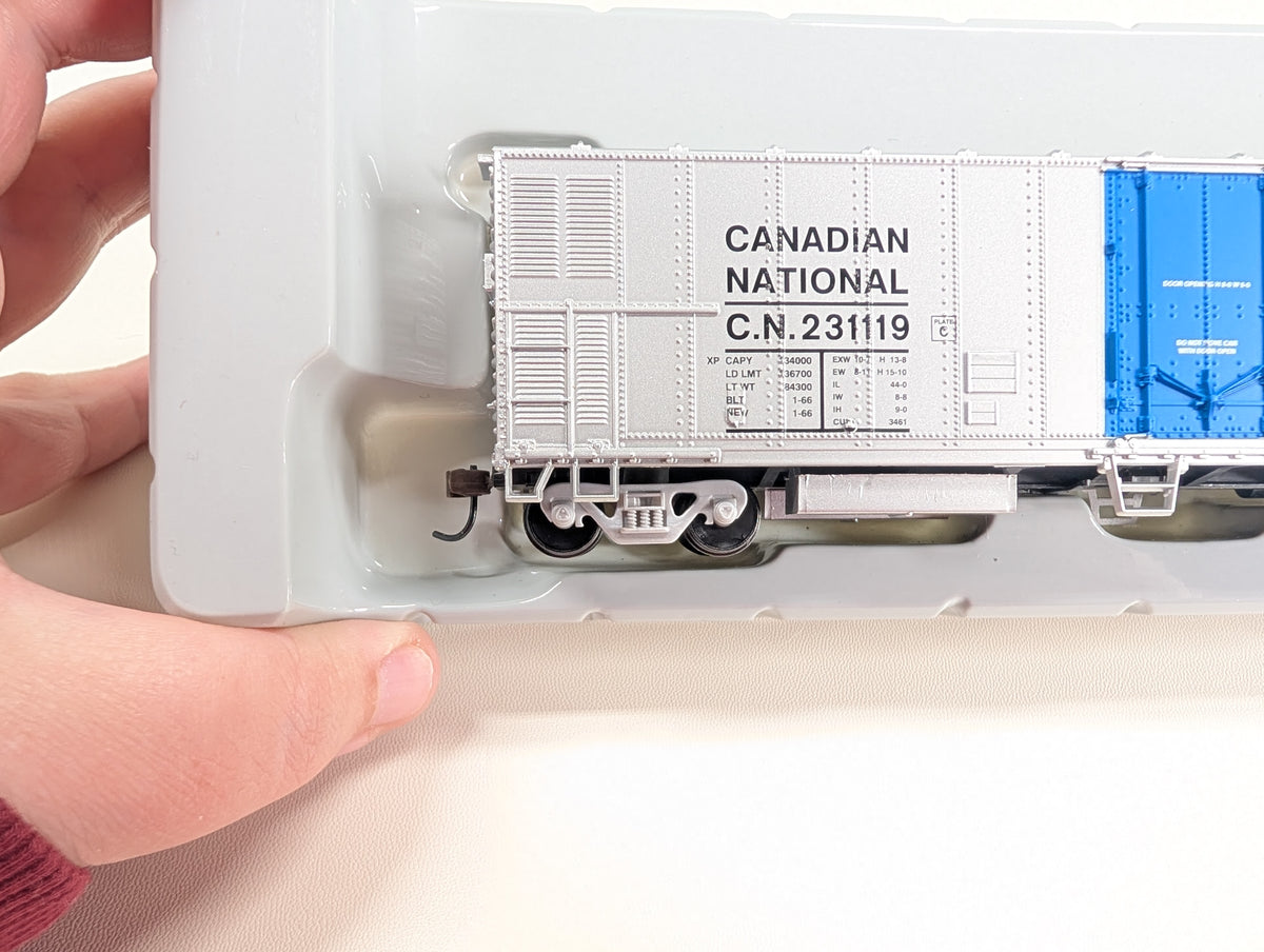 Athearn 7550 HO Scale 50' Smooth Side Reefer Canadian National CN #231119