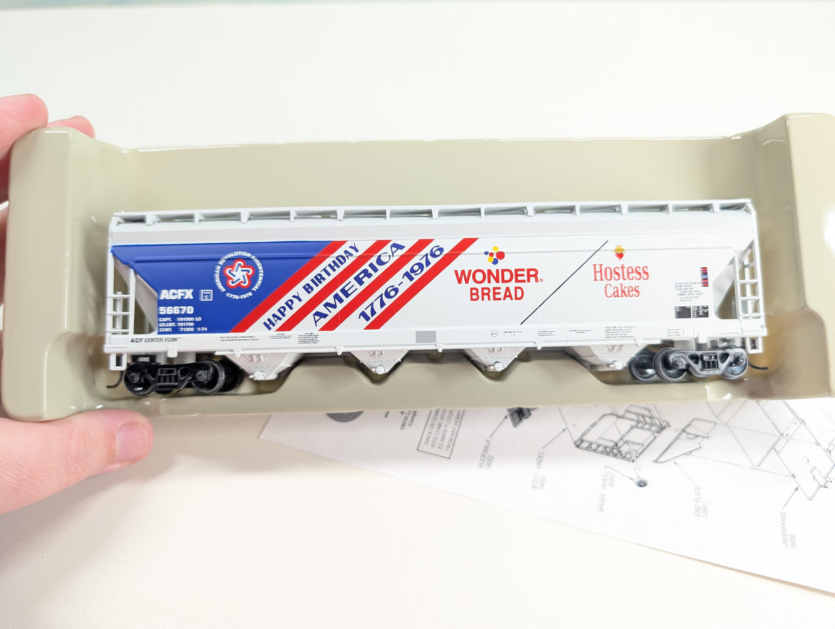 Athearn 7200 HO Scale ACF Centerflow Hopper Wonder Bread Hostess Cakes ACFX #56670