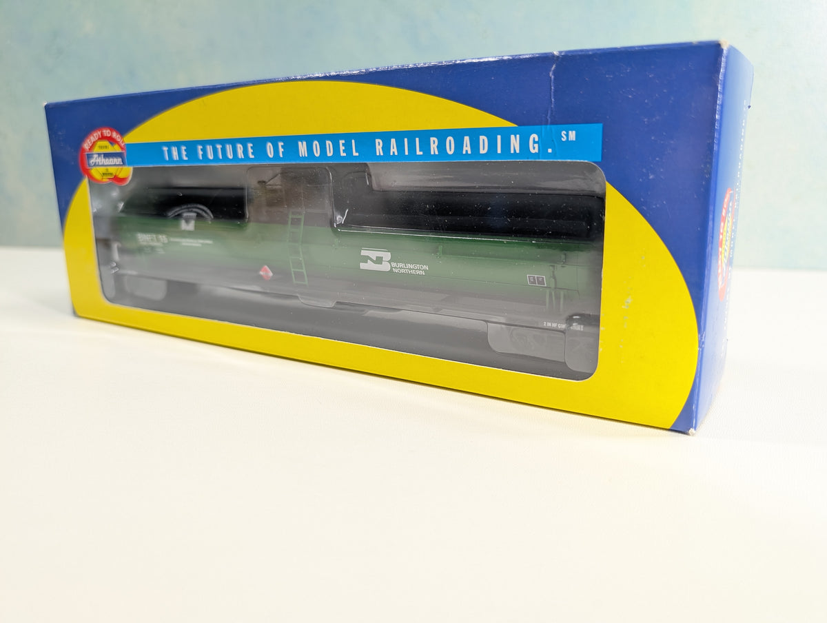Athearn 7371 HO Scale 62' Tank Car Burlington Northern BNFT #15