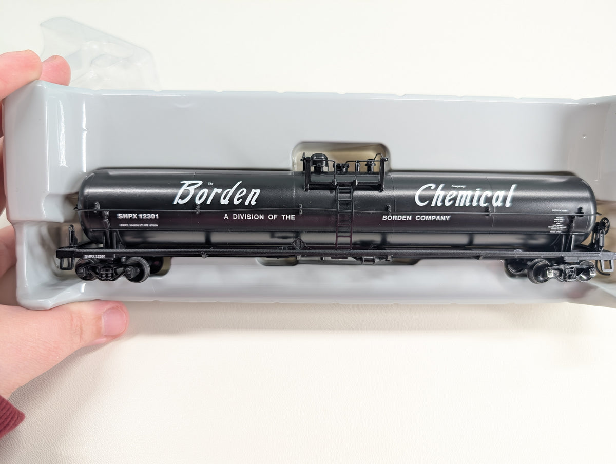 Athearn 7375 HO Scale 62' Tank Car Borden Chemical SHPX #12301