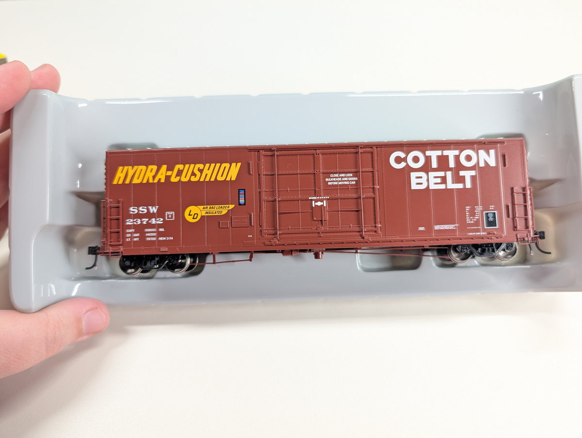 USED Athearn Genesis G4383 HO Scale 50' PC&F Box Car Cotton Belt SSW #23742