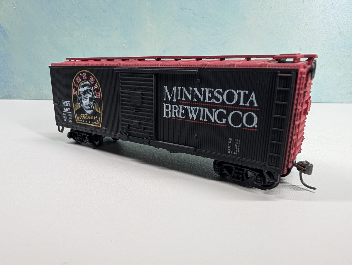 USED Athearn HO Scale 40' Wooden Billboard Car Minnesota Brewing Co. MBX #497 Pig's Eye Pilsner