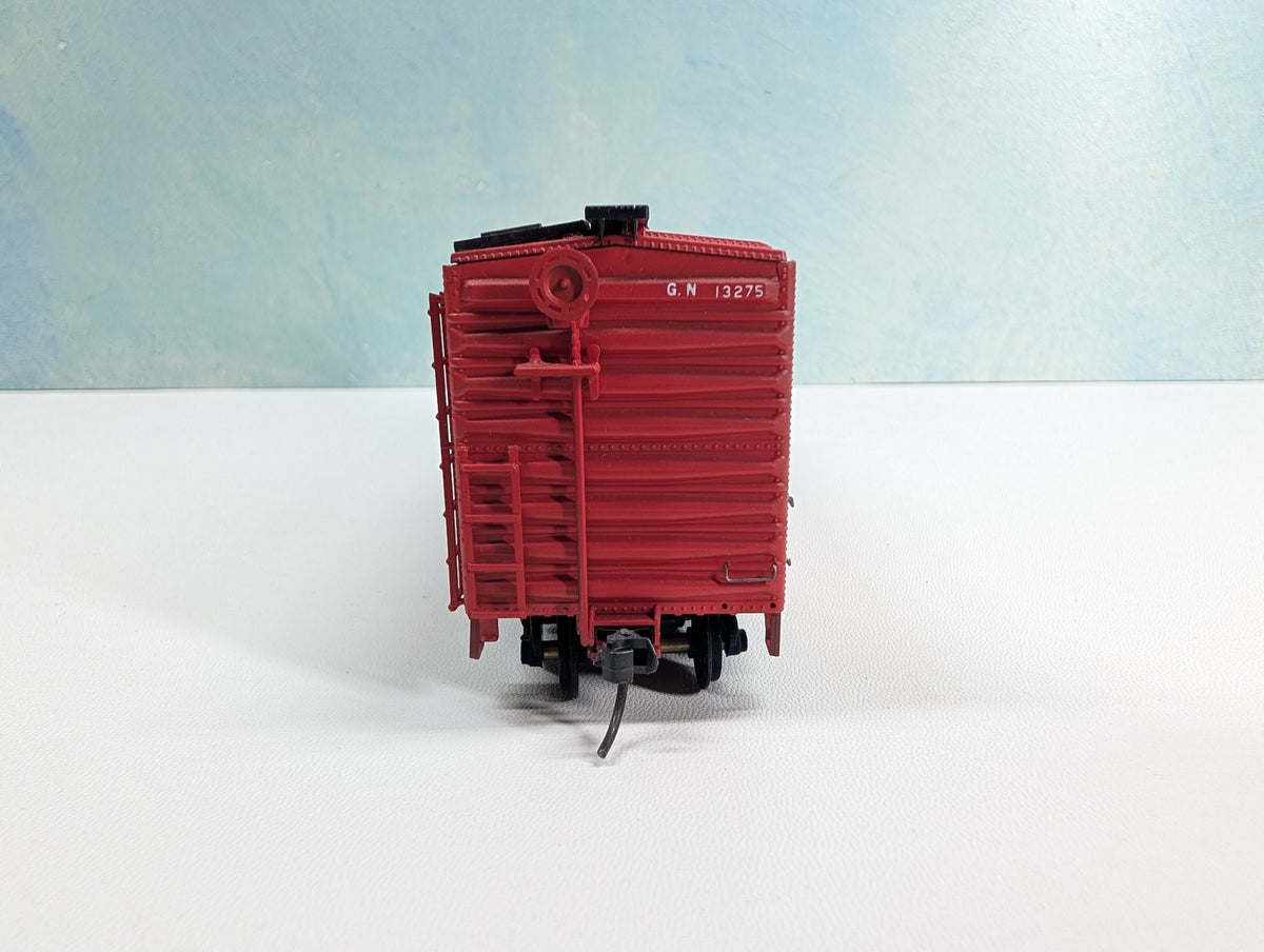USED Front Range Products HO Scale 40' Box Car Great Northern GN #13275