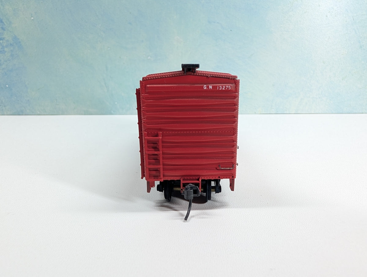 USED Front Range Products HO Scale 40' Box Car Great Northern GN #13275