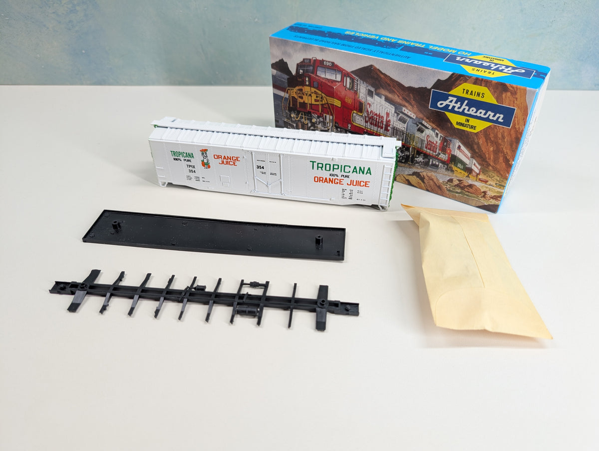 USED Athearn HO Scale 50' Plug-Door Box Car Tropicana TPIX #354 Bev-Bel KIT