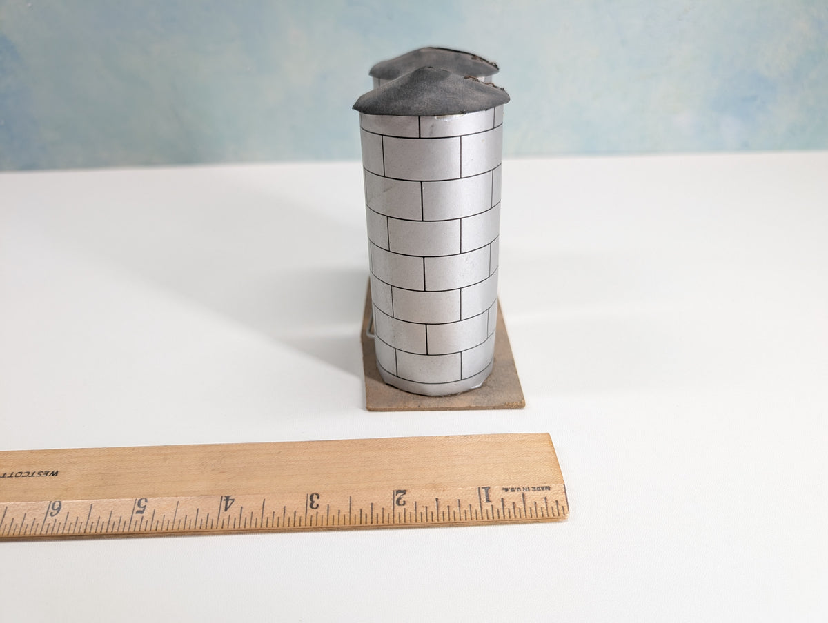USED HO Scale Two Silo, Towers (Cardstock)