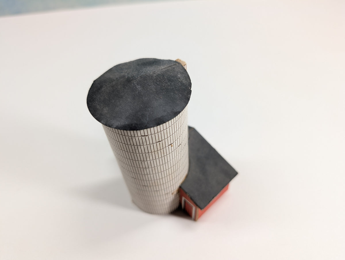 USED HO Scale Grain Silo (Cardstock)